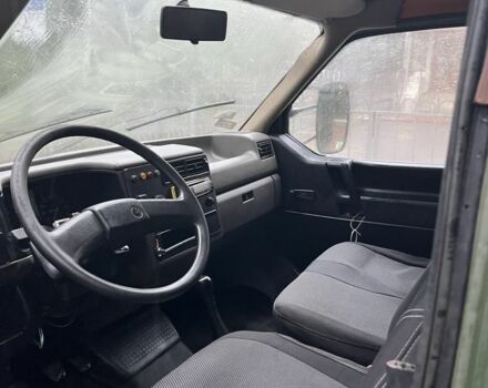 Зелений Фольксваген Transporter, об'ємом двигуна 2.4 л та пробігом 255 тис. км за 2950 $, фото 7 на Automoto.ua