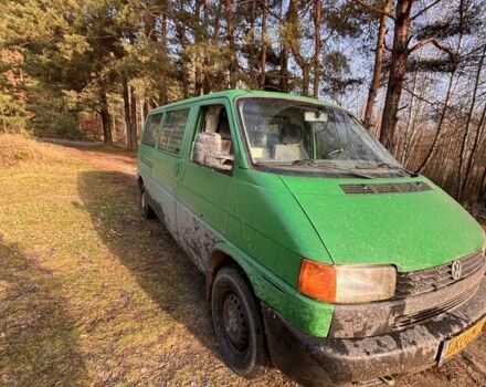 Зеленый Фольксваген Transporter, объемом двигателя 1.9 л и пробегом 750 тыс. км за 2700 $, фото 1 на Automoto.ua