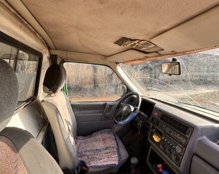 Зеленый Фольксваген Transporter, объемом двигателя 1.9 л и пробегом 750 тыс. км за 2700 $, фото 3 на Automoto.ua