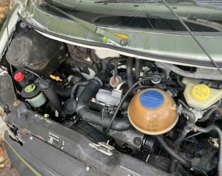 Зелений Фольксваген Transporter, об'ємом двигуна 0 л та пробігом 300 тис. км за 2600 $, фото 11 на Automoto.ua