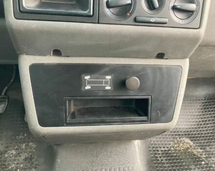 Фольксваген Transporter 2002 у Сумах на Automoto.ua Зелений Фольксваген Transporter, об'ємом двигуна 2.5 л та пробігом 250 тис. км за 1900 $, фото 4 на Automoto.ua