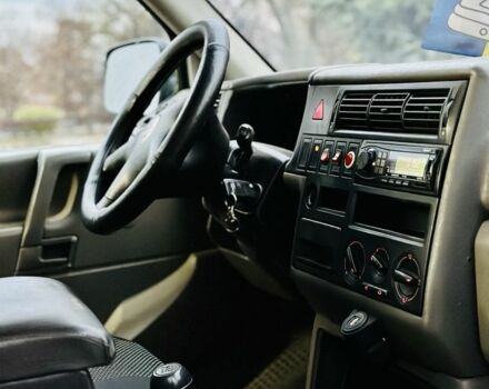 Зеленый Фольксваген Transporter, объемом двигателя 2.5 л и пробегом 290 тыс. км за 3903 $, фото 14 на Automoto.ua