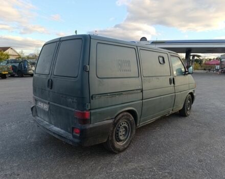 Зелений Фольксваген Transporter, об'ємом двигуна 2.5 л та пробігом 833 тис. км за 2200 $, фото 4 на Automoto.ua