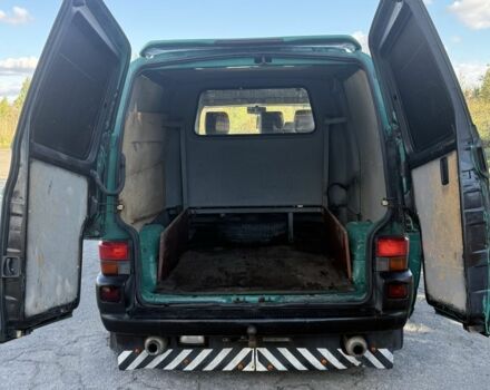 Зеленый Фольксваген Transporter, объемом двигателя 2.5 л и пробегом 309 тыс. км за 4500 $, фото 16 на Automoto.ua