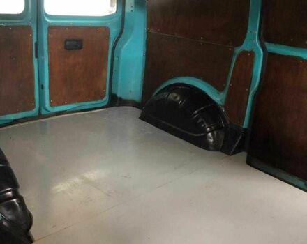 Зеленый Фольксваген Transporter, объемом двигателя 1.9 л и пробегом 310 тыс. км за 4500 $, фото 4 на Automoto.ua