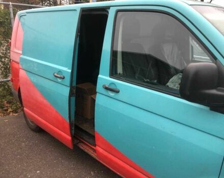 Зеленый Фольксваген Transporter, объемом двигателя 1.9 л и пробегом 310 тыс. км за 4500 $, фото 1 на Automoto.ua