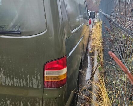 Зелений Фольксваген Transporter, об'ємом двигуна 2.5 л та пробігом 300 тис. км за 4600 $, фото 3 на Automoto.ua