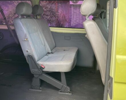 Зелений Фольксваген Transporter, об'ємом двигуна 1.9 л та пробігом 350 тис. км за 4487 $, фото 4 на Automoto.ua