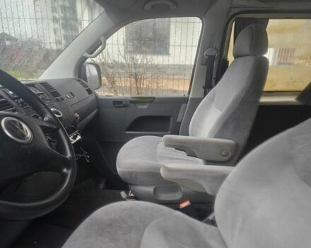 Зелений Фольксваген Transporter, об'ємом двигуна 2.5 л та пробігом 300 тис. км за 4600 $, фото 4 на Automoto.ua