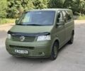 Зеленый Фольксваген Transporter, объемом двигателя 2.5 л и пробегом 400 тыс. км за 4900 $, фото 2 на Automoto.ua
