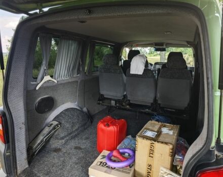 Зелений Фольксваген Transporter, об'ємом двигуна 2 л та пробігом 328 тис. км за 8500 $, фото 5 на Automoto.ua