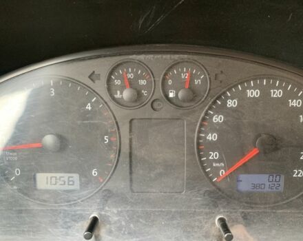 Зеленый Фольксваген Transporter, объемом двигателя 2.5 л и пробегом 380 тыс. км за 9500 $, фото 5 на Automoto.ua