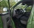Зелений Фольксваген Transporter, об'ємом двигуна 2 л та пробігом 328 тис. км за 8500 $, фото 1 на Automoto.ua