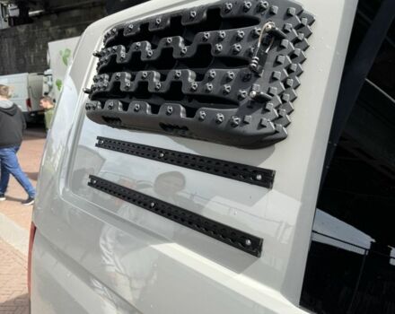 Зелений Фольксваген Transporter, об'ємом двигуна 2.5 л та пробігом 300 тис. км за 5228 $, фото 12 на Automoto.ua