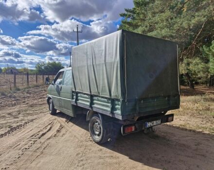 Зеленый Фольксваген Transporter, объемом двигателя 1.9 л и пробегом 331 тыс. км за 3200 $, фото 5 на Automoto.ua