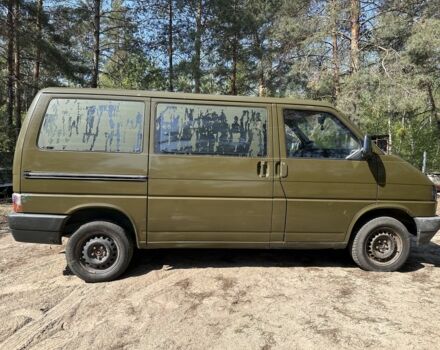 Зелений Фольксваген Transporter, об'ємом двигуна 1.97 л та пробігом 329 тис. км за 2366 $, фото 2 на Automoto.ua