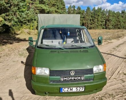 Зеленый Фольксваген Transporter, объемом двигателя 1.9 л и пробегом 331 тыс. км за 3200 $, фото 1 на Automoto.ua