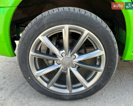 Зелений Фольксваген Transporter, об'ємом двигуна 2.4 л та пробігом 340 тис. км за 4300 $, фото 4 на Automoto.ua