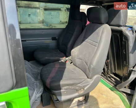 Зелений Фольксваген Transporter, об'ємом двигуна 2.4 л та пробігом 340 тис. км за 4300 $, фото 7 на Automoto.ua