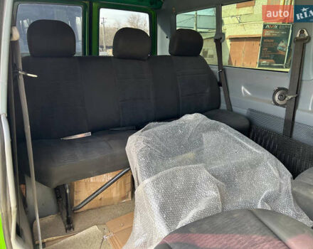 Зелений Фольксваген Transporter, об'ємом двигуна 2.4 л та пробігом 340 тис. км за 4300 $, фото 6 на Automoto.ua