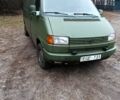 Зелений Фольксваген Transporter, об'ємом двигуна 0 л та пробігом 500 тис. км за 93000 $, фото 1 на Automoto.ua