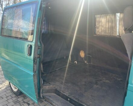 Зеленый Фольксваген Transporter, объемом двигателя 1.9 л и пробегом 398 тыс. км за 2700 $, фото 5 на Automoto.ua