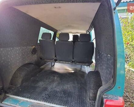 Зелений Фольксваген Transporter, об'ємом двигуна 2.4 л та пробігом 658 тис. км за 3500 $, фото 9 на Automoto.ua