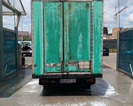 Зелений Фольксваген Transporter, об'ємом двигуна 2.4 л та пробігом 440 тис. км за 4100 $, фото 3 на Automoto.ua