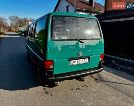 Зеленый Фольксваген Transporter, объемом двигателя 2.4 л и пробегом 600 тыс. км за 3200 $, фото 2 на Automoto.ua