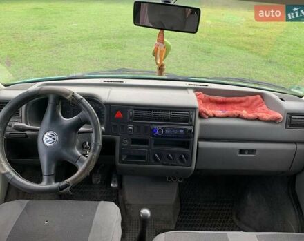 Зелений Фольксваген Transporter, об'ємом двигуна 1.9 л та пробігом 320 тис. км за 6800 $, фото 12 на Automoto.ua