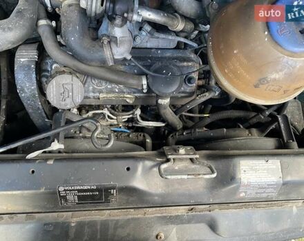 Зелений Фольксваген Transporter, об'ємом двигуна 1.9 л та пробігом 320 тис. км за 6800 $, фото 14 на Automoto.ua