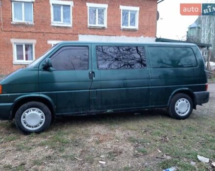 Зелений Фольксваген Transporter, об'ємом двигуна 2.4 л та пробігом 445 тис. км за 5500 $, фото 1 на Automoto.ua