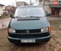 Зелений Фольксваген Transporter, об'ємом двигуна 2.4 л та пробігом 445 тис. км за 5500 $, фото 1 на Automoto.ua