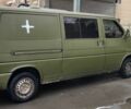 Зеленый Фольксваген Transporter, объемом двигателя 2.5 л и пробегом 330 тыс. км за 3200 $, фото 1 на Automoto.ua