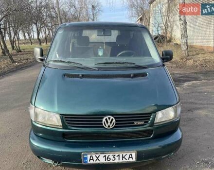 Зеленый Фольксваген Transporter, объемом двигателя 2.5 л и пробегом 350 тыс. км за 7500 $, фото 2 на Automoto.ua