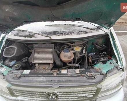 Зеленый Фольксваген Transporter, объемом двигателя 2.5 л и пробегом 680 тыс. км за 2965 $, фото 4 на Automoto.ua