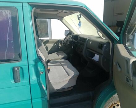 Зеленый Фольксваген Transporter, объемом двигателя 2.5 л и пробегом 670 тыс. км за 3886 $, фото 9 на Automoto.ua