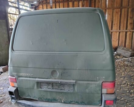 Зеленый Фольксваген Transporter, объемом двигателя 2.4 л и пробегом 350 тыс. км за 2000 $, фото 1 на Automoto.ua