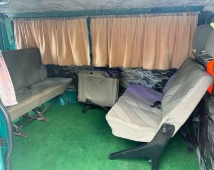 Зелений Фольксваген Transporter, об'ємом двигуна 2.5 л та пробігом 314 тис. км за 3600 $, фото 3 на Automoto.ua