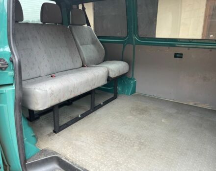 Зелений Фольксваген Transporter, об'ємом двигуна 1.9 л та пробігом 297 тис. км за 4650 $, фото 8 на Automoto.ua