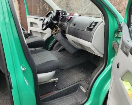 Зелений Фольксваген Transporter, об'ємом двигуна 2.46 л та пробігом 285 тис. км за 8700 $, фото 7 на Automoto.ua