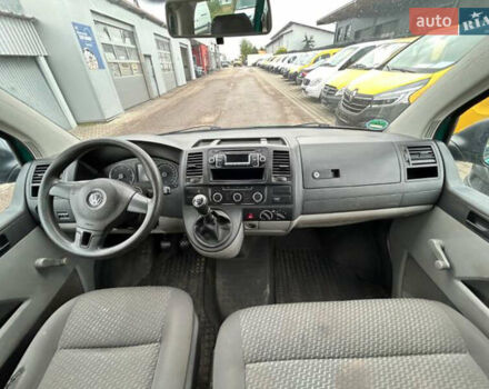 Зелений Фольксваген Transporter, об'ємом двигуна 2 л та пробігом 311 тис. км за 15000 $, фото 23 на Automoto.ua