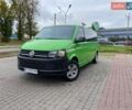Зелений Фольксваген Transporter, об'ємом двигуна 2 л та пробігом 328 тис. км за 17000 $, фото 1 на Automoto.ua