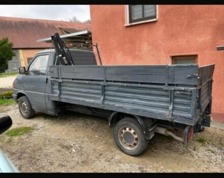 Зеленый Фольксваген Transporter, объемом двигателя 1.9 л и пробегом 168 тыс. км за 2746 $, фото 1 на Automoto.ua