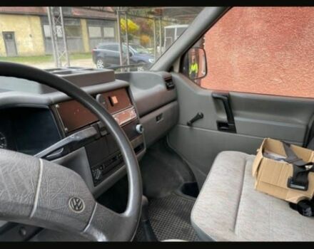 Зеленый Фольксваген Transporter, объемом двигателя 1.9 л и пробегом 168 тыс. км за 2746 $, фото 3 на Automoto.ua