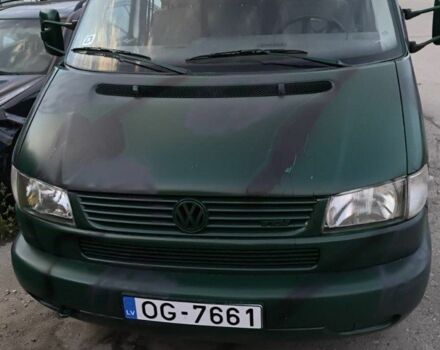 Зеленый Фольксваген Transporter, объемом двигателя 2.4 л и пробегом 216 тыс. км за 4100 $, фото 1 на Automoto.ua