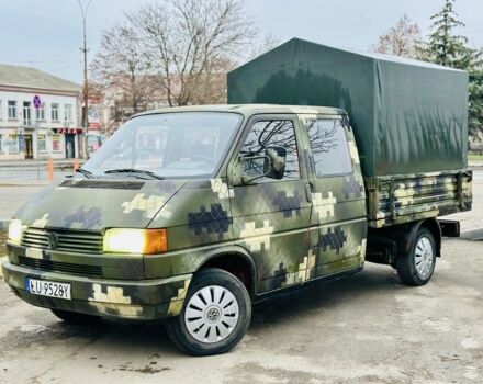 Зеленый Фольксваген Transporter, объемом двигателя 2.4 л и пробегом 250 тыс. км за 4250 $, фото 1 на Automoto.ua