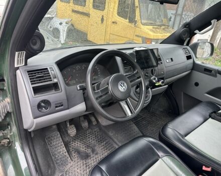 Зелений Фольксваген Transporter, об'ємом двигуна 2.5 л та пробігом 201 тис. км за 12200 $, фото 4 на Automoto.ua