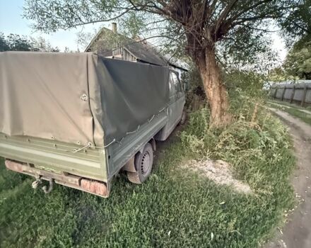 Зеленый Фольксваген Transporter, объемом двигателя 0 л и пробегом 300 тыс. км за 5200 $, фото 2 на Automoto.ua