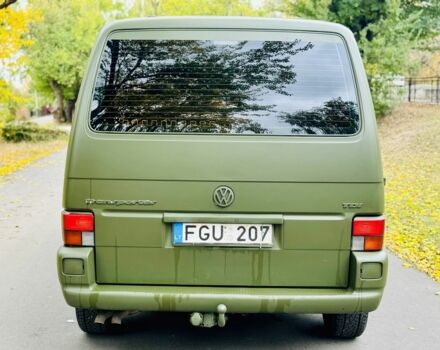 Зелений Фольксваген Transporter, об'ємом двигуна 2 л та пробігом 470 тис. км за 3669 $, фото 4 на Automoto.ua
